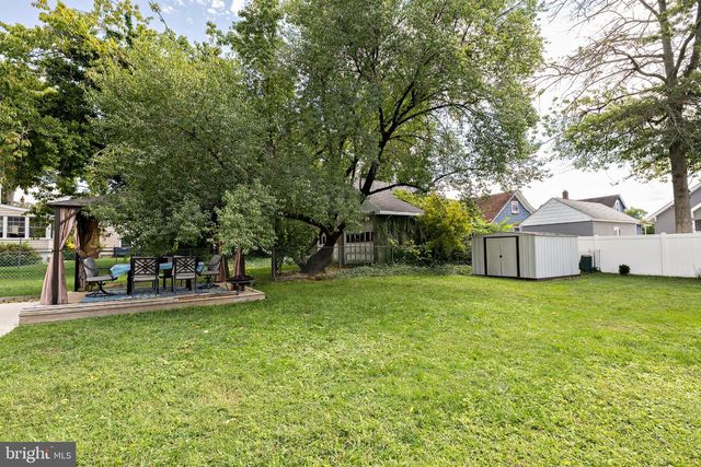 12 MOORE AVE, Barrington, NJ 08007