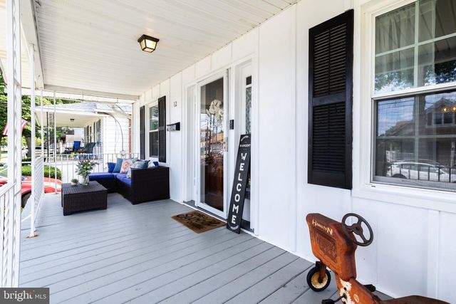 12 MOORE AVE, Barrington, NJ 08007