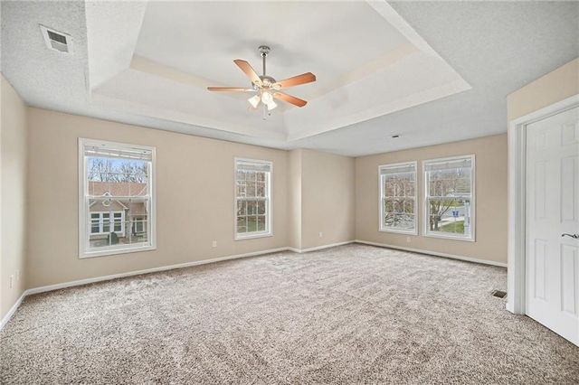 13924 W 71st Place, Shawnee, KS 66216