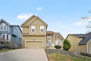 13924 W 71st Place, Shawnee, KS 66216