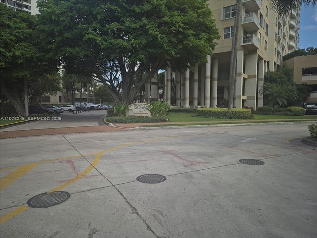 770 Claughton Island Dr 2007, Miami, FL 33131