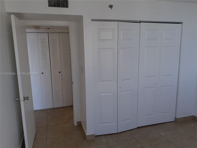 770 Claughton Island Dr 2007, Miami, FL 33131