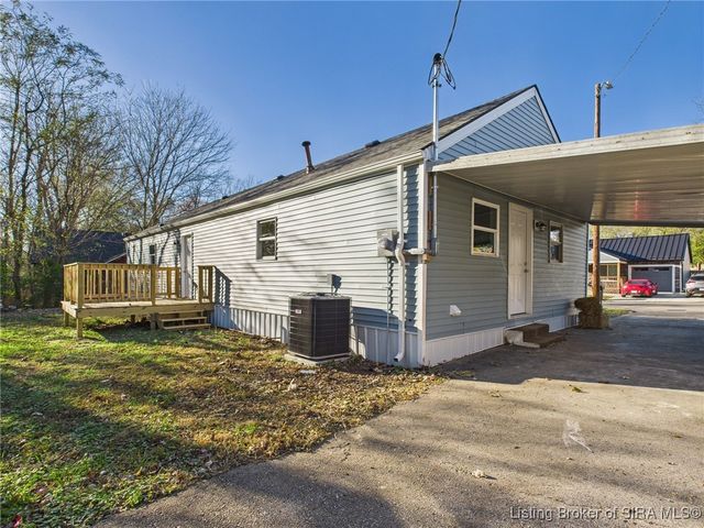 135 Spring Street, Charlestown, IN 47111