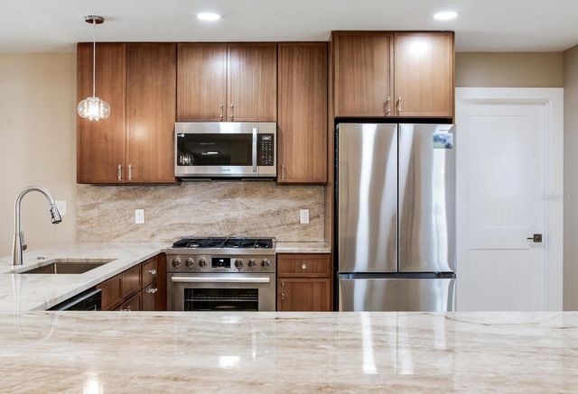 5028 42ND STREET S, St Petersburg, FL 33711