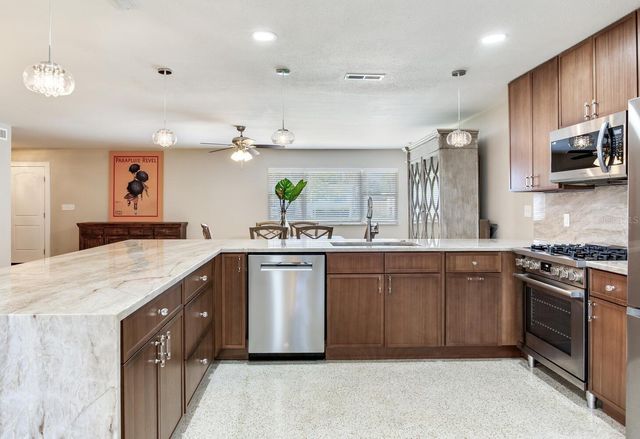 5028 42ND STREET S, St Petersburg, FL 33711