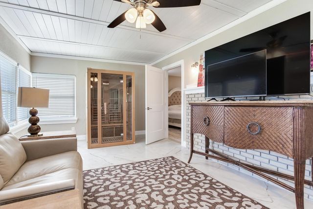 5028 42ND STREET S, St Petersburg, FL 33711