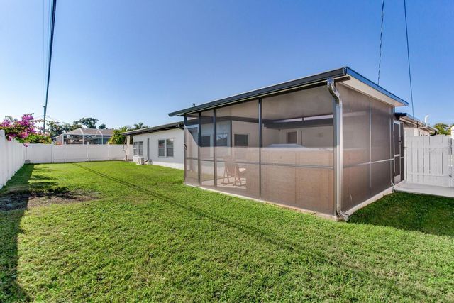 5028 42ND STREET S, St Petersburg, FL 33711