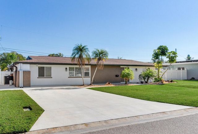 5028 42ND STREET S, St Petersburg, FL 33711