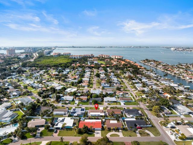 5028 42ND STREET S, St Petersburg, FL 33711