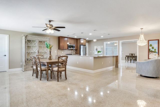 5028 42ND STREET S, St Petersburg, FL 33711