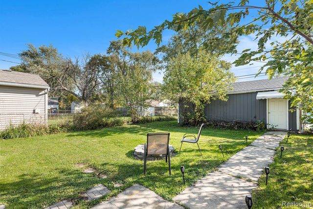 13754 Knox, Warren, MI 48089