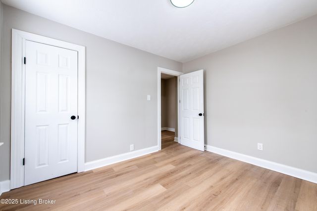 3808 Jewell Ave, Louisville, KY 40212