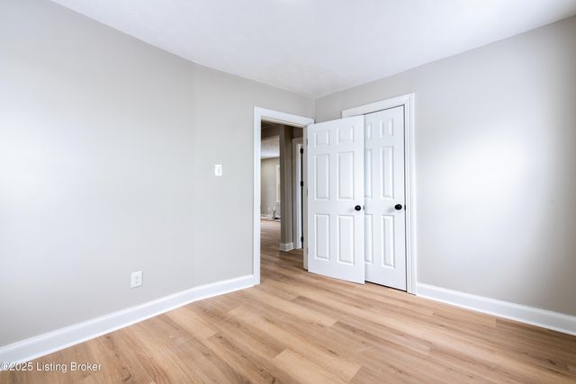 3808 Jewell Ave, Louisville, KY 40212