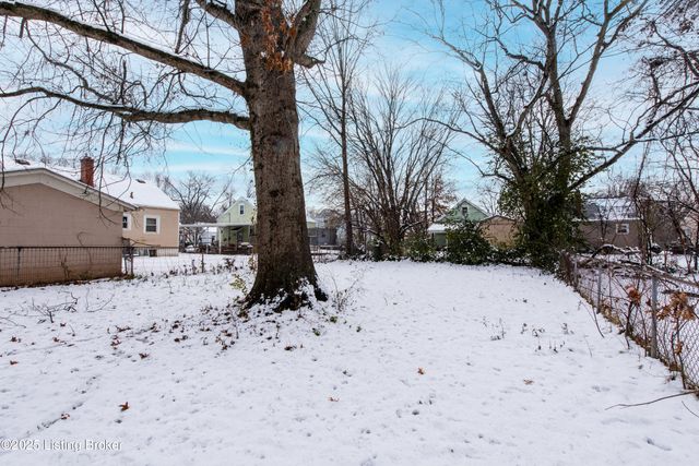 3808 Jewell Ave, Louisville, KY 40212