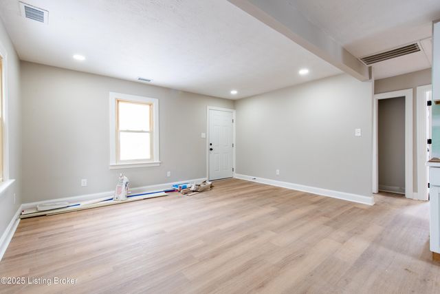 3808 Jewell Ave, Louisville, KY 40212