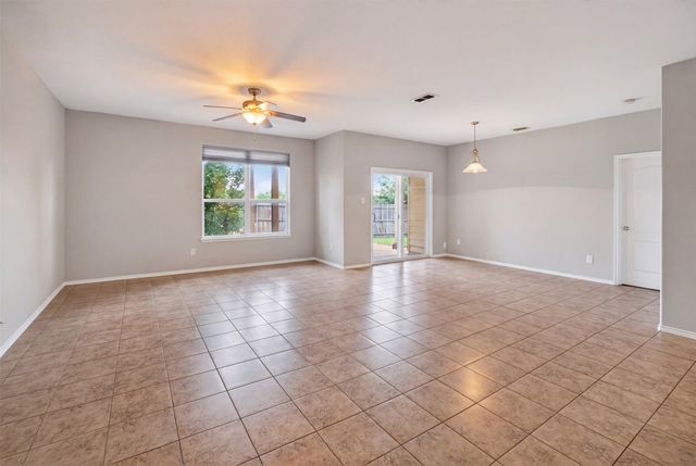 713 Sparrow Drive, Saginaw, TX 76131