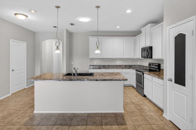 713 Sparrow Drive, Saginaw, TX 76131