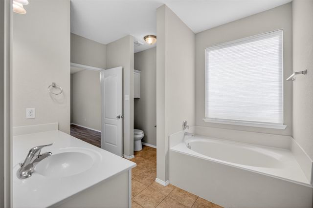 713 Sparrow Drive, Saginaw, TX 76131