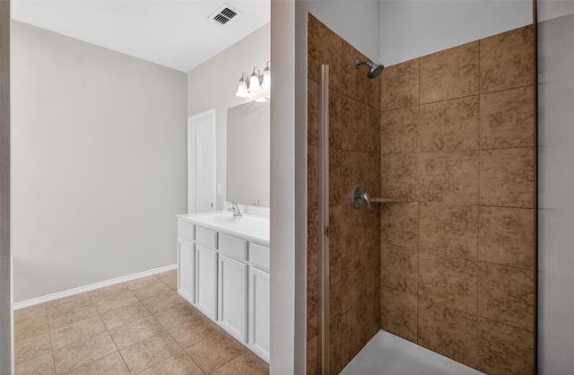 713 Sparrow Drive, Saginaw, TX 76131