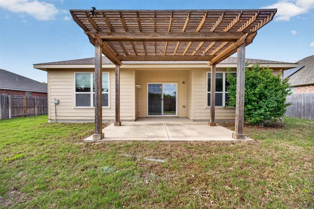 713 Sparrow Drive, Saginaw, TX 76131