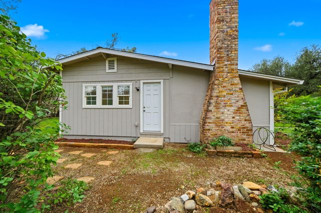 2325 Ashby Road, Shasta Lake, CA 96019