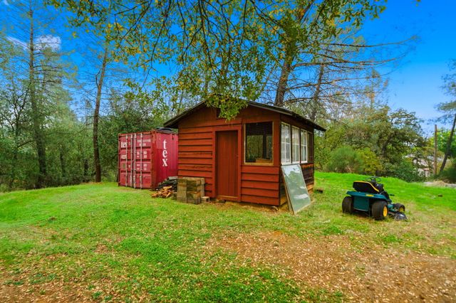 2325 Ashby Road, Shasta Lake, CA 96019