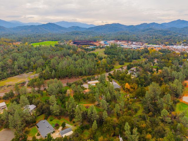 2325 Ashby Road, Shasta Lake, CA 96019