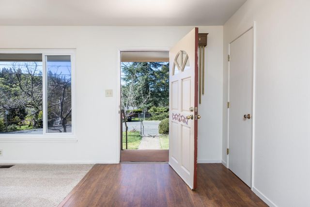 545 Fairview Dr, Placerville, CA 95667