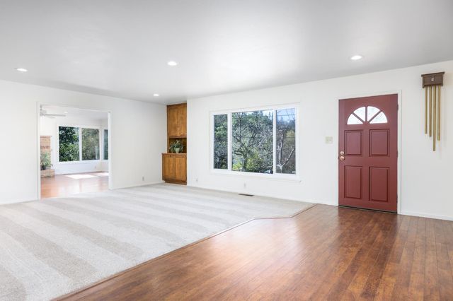 545 Fairview Dr, Placerville, CA 95667