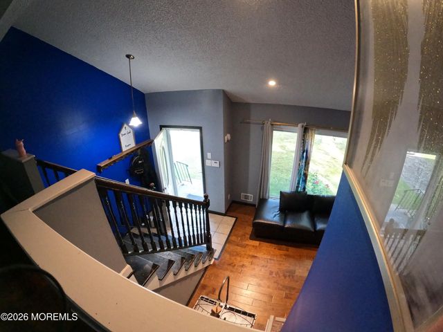 9 1st Street, Barnegat, NJ 08005