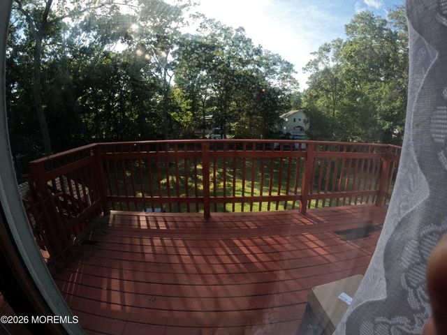 9 1st Street, Barnegat, NJ 08005