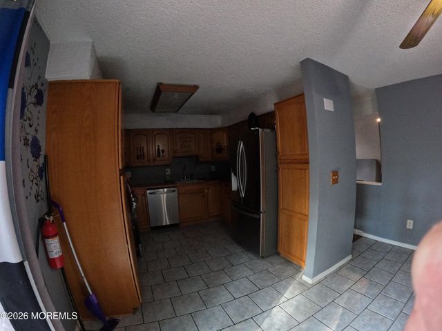9 1st Street, Barnegat, NJ 08005