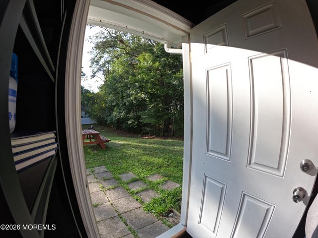 9 1st Street, Barnegat, NJ 08005