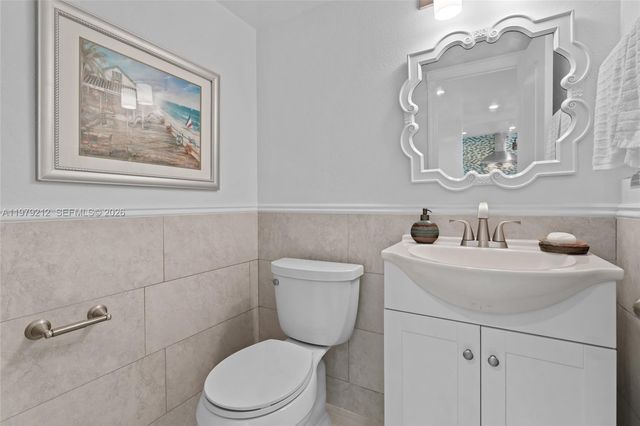 6900 Bay Dr 10H, Miami Beach, FL 33141