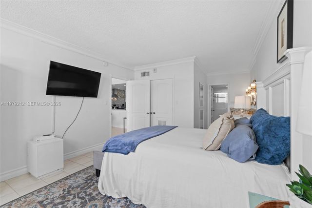 6900 Bay Dr 10H, Miami Beach, FL 33141