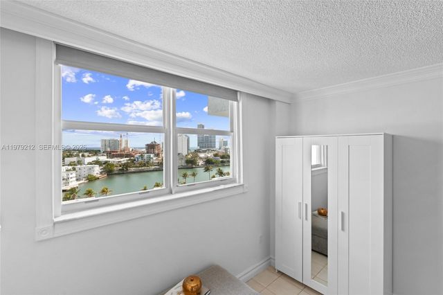 6900 Bay Dr 10H, Miami Beach, FL 33141