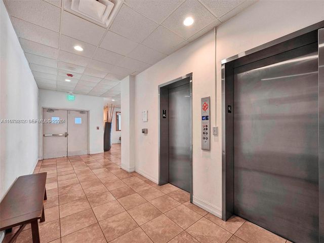 6900 Bay Dr 10H, Miami Beach, FL 33141