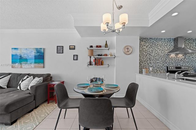 6900 Bay Dr 10H, Miami Beach, FL 33141