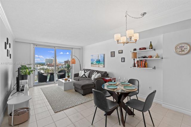 6900 Bay Dr 10H, Miami Beach, FL 33141