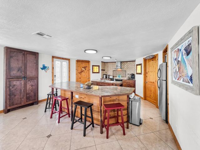1275 Bay Street, Port Bolivar, TX 77650