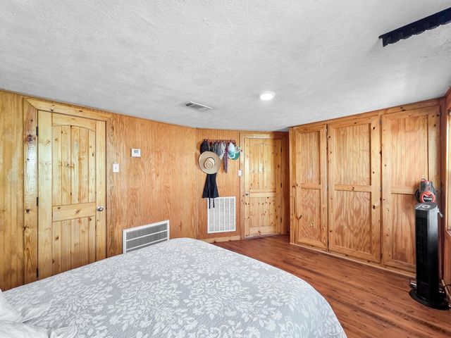 1275 Bay Street, Port Bolivar, TX 77650
