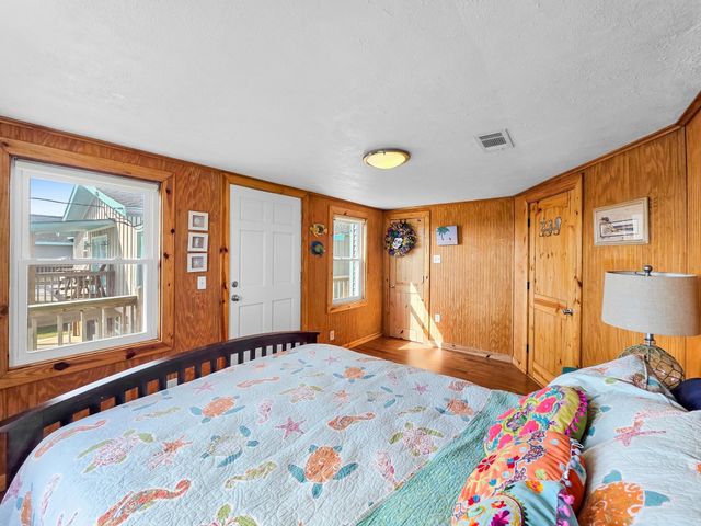 1275 Bay Street, Port Bolivar, TX 77650