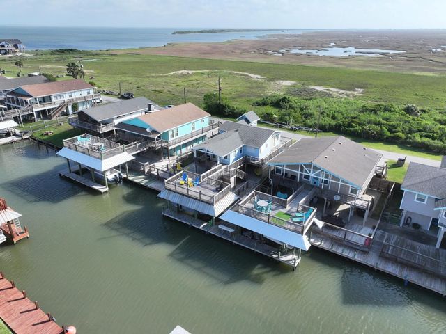 1275 Bay Street, Port Bolivar, TX 77650