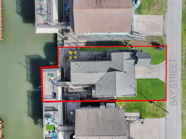 1275 Bay Street, Port Bolivar, TX 77650