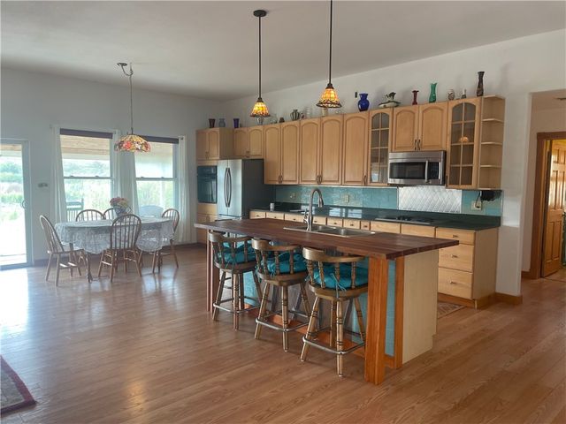 329 Lakeshore Dr, Sandia, TX 78383