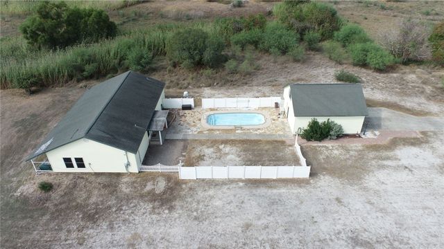 329 Lakeshore Dr, Sandia, TX 78383