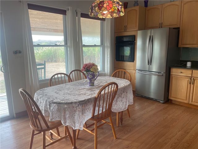 329 Lakeshore Dr, Sandia, TX 78383