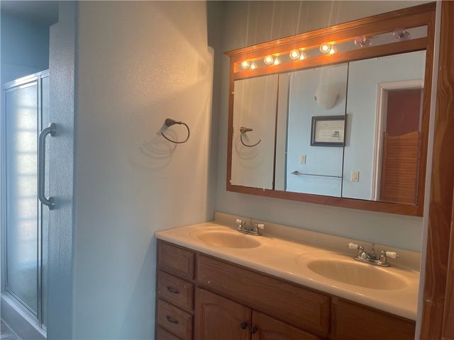 329 Lakeshore Dr, Sandia, TX 78383