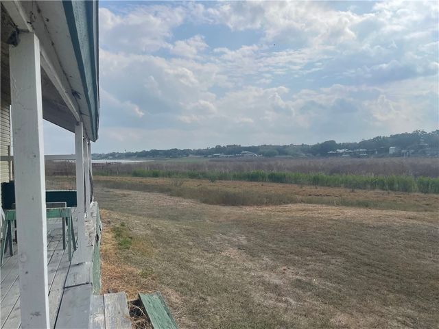 329 Lakeshore Dr, Sandia, TX 78383