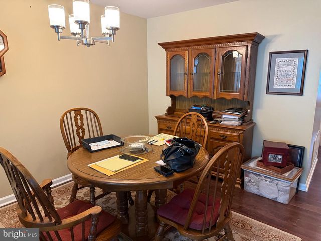 1002 SWEETWATER DR, Cinnaminson, NJ 08077